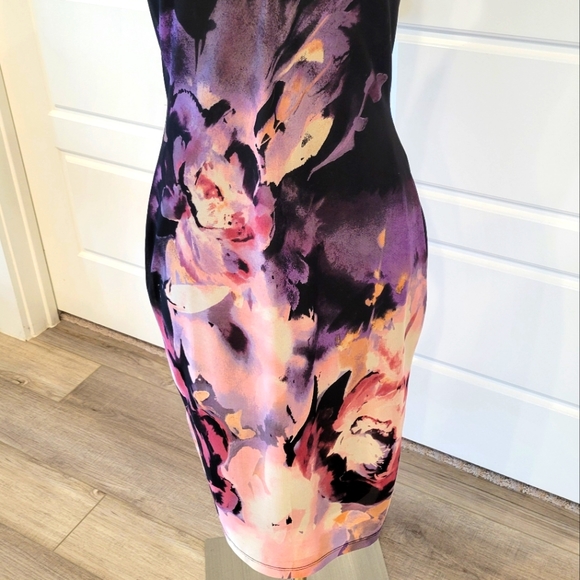 VENUS FLORAL PRINT OPEN BACK BODYCON MIDI DRESS SIZE SMALL - Picture 7 of 14